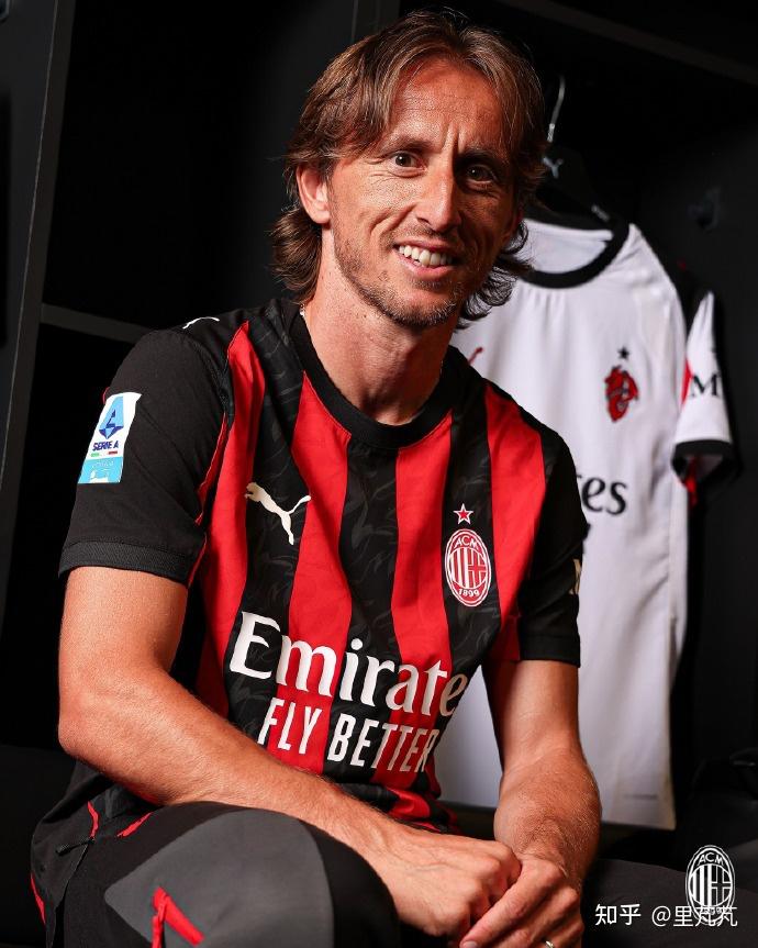 弗里克解释亚马尔被换下原因，称其欧冠停赛需轮换