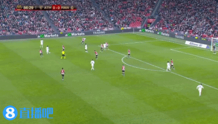 TA：巴萨上下都对梅西夜访诺坎普感到意外，他们无人参与此事